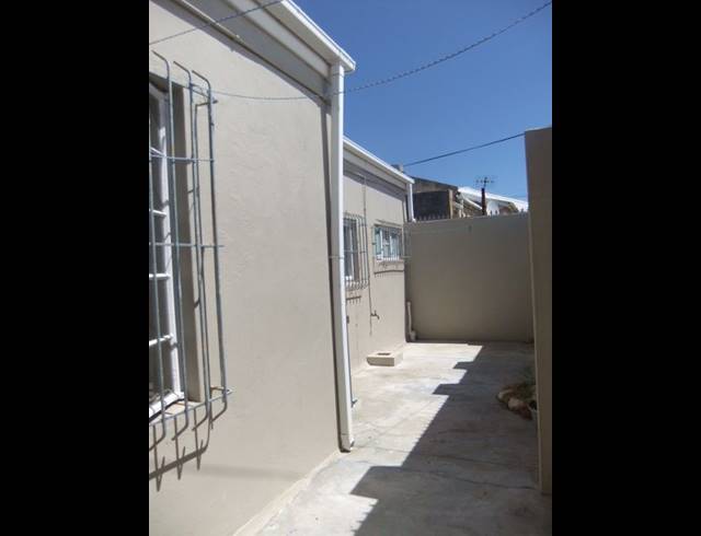 2 bed property to rent in OBSERVATORY